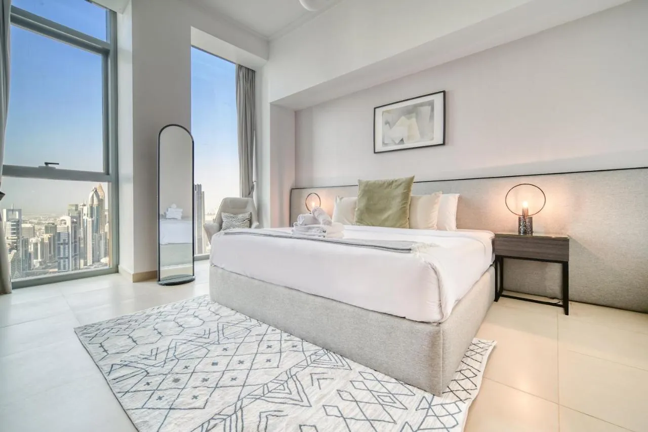 Apartment Burj Vista, Downtown Dubai - Burj Khalifa View - Mint Stay